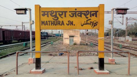 Mathura Snap, Station Snap, Indian Tourism, Bus Stand, Snap Snapchat, Cute Backgrounds For Phones, Bike Photo, Accounting Services, Indian Culture