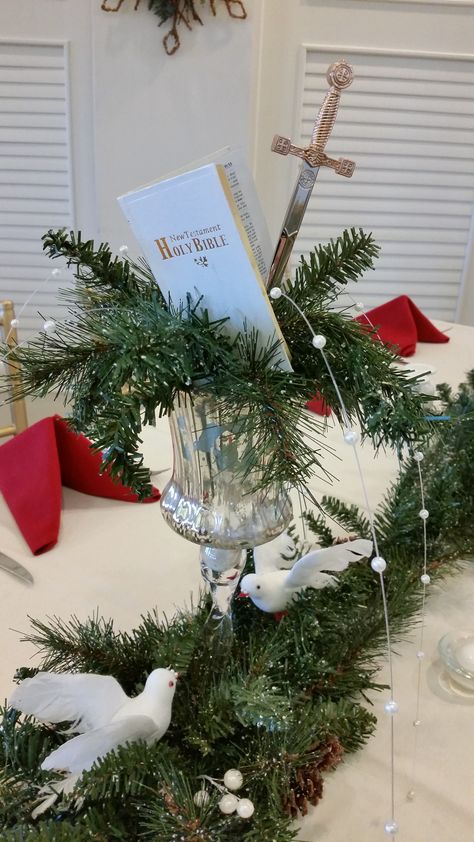 Bible Verse Table Centerpieces, Christmas Table Centerpiece, Christmas Table, Decor Ideas, Bible, Christmas