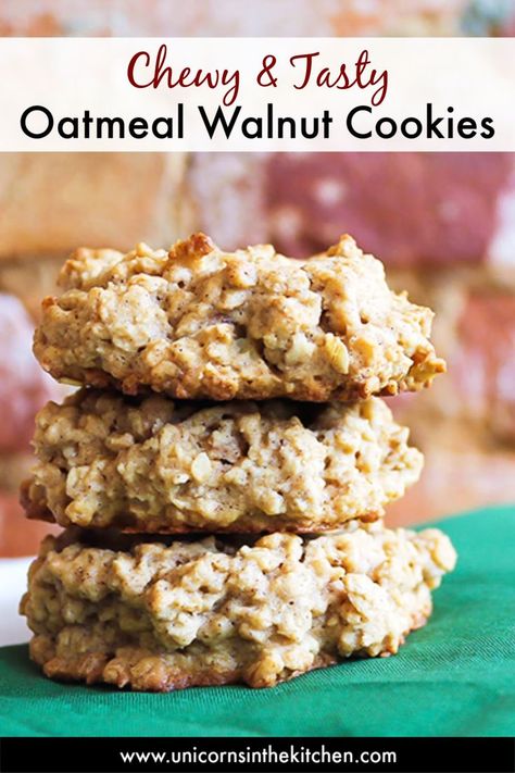 Oatmeal Walnut Cookies, Walnut Cookie Recipes, Quick Oatmeal, The Best Oatmeal, Chocolate Chip Walnut Cookies, Best Oatmeal Cookies, Oatmeal Cookies Easy, Oatmeal Cranberry Cookies, A Glass Of Milk