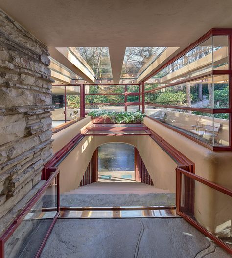 Frank Lloyd Wright Interior, Falling Water Frank Lloyd Wright, Falling Water House, Frank Lloyd Wright Architecture, Frank Lloyd Wright Buildings, Frank Lloyd Wright Design, Frank Lloyd Wright Homes, Falling Water, Water House