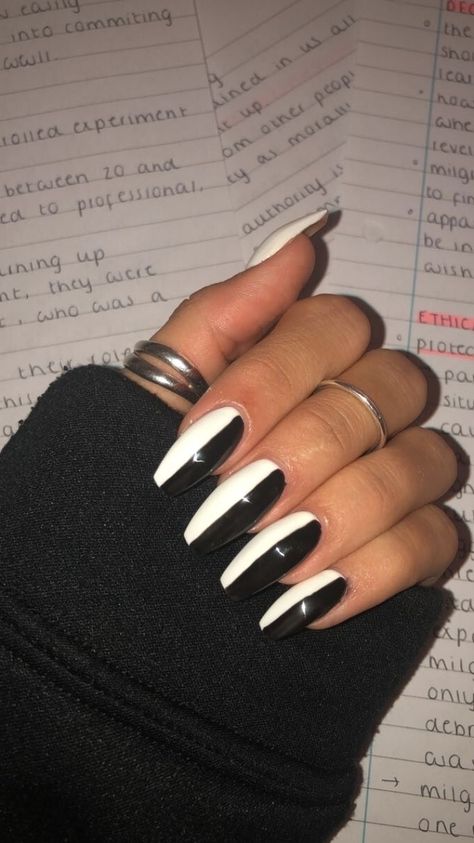 jaden hossler hehehe #acrylicnails #nailideas #nailart Black Acrylic Nails, White Acrylic Nails, Simple Acrylic Nails, Black Nail Designs, Acrylic Nails Coffin Short, Luxury Nails, Pretty Acrylic Nails, Dope Nails, Short Acrylic Nails