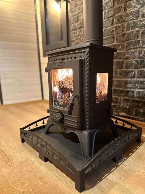 small wood burning stove for cabin - Google Search Cabin Style Living Room, Pre Built Cabins, Wood Stove Surround, Cabin Patio, Small Wood Burning Stove, Antique Wood Stove, Tiny Wood Stove, Glass Door Refrigerator, Stoves For Sale