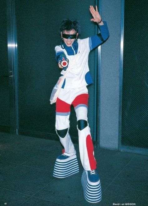 Shoichi Aoki, Y2k Aesthetic Institute, Futurism Fashion, Fruits Magazine, Super Suit, Futuristic Fashion, J Fashion, Retro Futurism, Harajuku Fashion