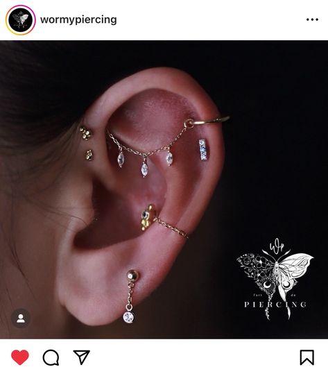 Eat Piercing Combinations, Conch Piercing Combinations, Ear Piercings Chart Placement, High Conch Piercing, Earring Placement Ideas, Curated Ear Piercing Ideas, Earring Arrangement, Conch Piercing Ideas, Ear Piercing Curation