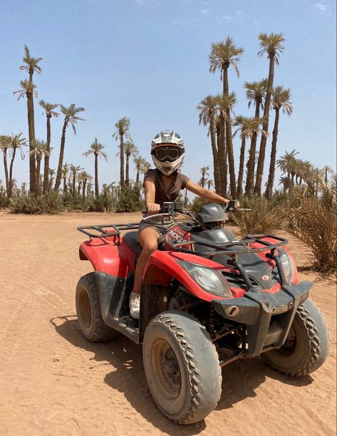 Quadbiking Outfit Ideas, Quad Biking Aesthetic, Quad Biking Outfit, Bike Outfits Women, 70s Rockstar, Biking Aesthetic, Outfit Ideas Modest, Quad Biking, Quad Bikes