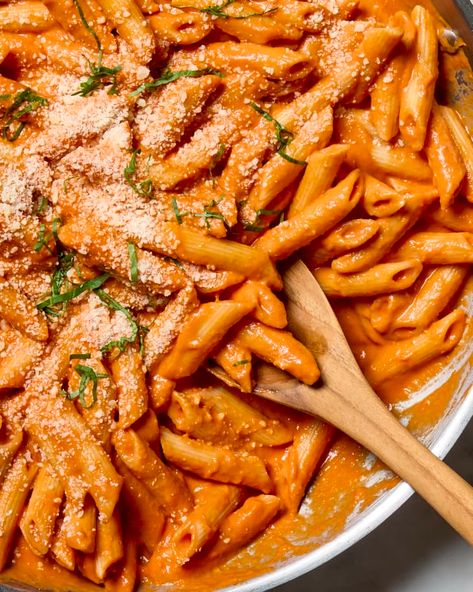 Penne alla Vodka Recipe (the Absolute Best!) | The Kitchn Pink Pasta Sauce Recipes, Vegetarian Pasta Recipes Easy, Pink Sauce Pasta, Pink Pasta, Pasta Sauce Recipe, Penne Alla Vodka, Pink Sauce, Alla Vodka, Vegetarian Pasta Recipes