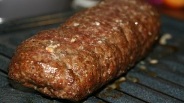 Donair Sauce Recipe, Donair Meat Recipe, Donair Meat, Donair Recipe, Donair Sauce, Meat Sandwiches, Meatloaf Ingredients, Doner Kebab, Tandoori Masala