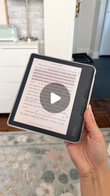 Caitlin Da Silva on Instagram: "The book annotating possibilities this opens up 🤯

I’ve got a detailed unboxing & review up on my YouTube channel now (linked in bio) 😎

➡️ @kobobooks Libra Colour was graciously gifted to me 

#kobolibracolour #kobo #koboereader #ereader #ereaders" Kobo Aesthetic, Kobo Libra Color, Libra Color, Kobo Ereader, Open Up, Books, Gifts, Color, Instagram