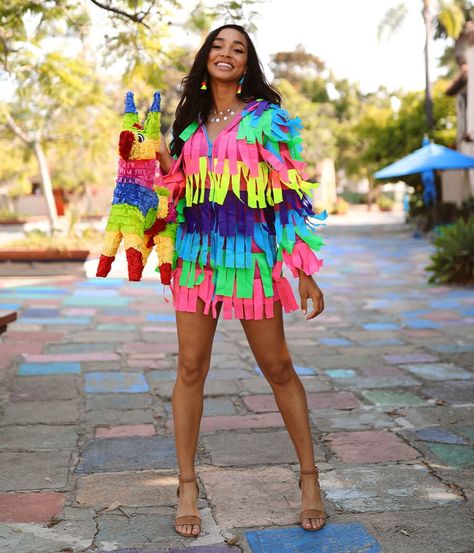 Pinata Halloween Costume, Pinata Costume, Halloween Pinata, Home Halloween Costumes, Rainbow Costumes, Hallowen Ideas, Halloween Costumes For Women, Diy Halloween Costumes For Women, Tipsy Elves