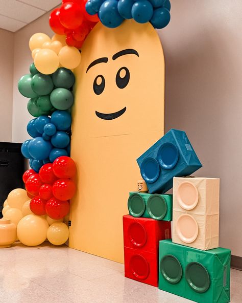 This weekend, we celebrated our own 1st birthday boy, Leo! So you know we had to go all out & turn the room into Leo Land! A moment for the backdrops 😍 . . . #lego #lehgo #legoland #legolandparty #leo #birthday #1stbirthday #oneyearold #photobackdrop #backdrop #partydecorations #legoparty #smallbusiness #supportsmallbusiness Lego Construction Party, Lego Birthday Party Activities, Lego 4th Birthday Party, 6 Birthday Party Boy, Lego Party Ideas Decoration, Birthday Lego Theme, Lego Party Balloons, Diy Lego Decorations, Lego Birthday Party Decorations