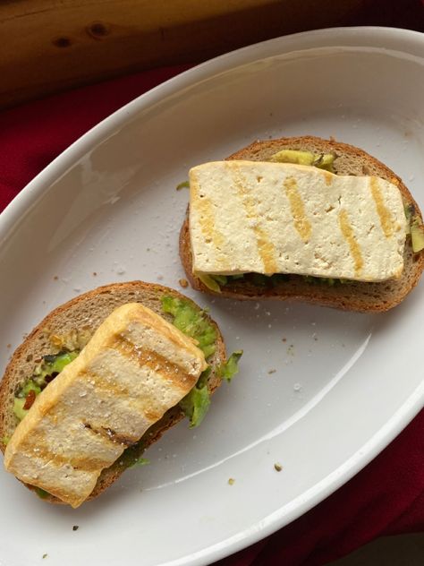 Avocado Toast Vegan, Tofu Aesthetic, Minimalist Meals, Tofu Toast, Tofu Sandwich, Green Aesthetics, Cheese Toast, Vegan Cheese, Avocado Toast