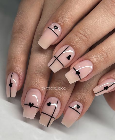 Wow Nails, Fancy Nails Designs, Girly Acrylic Nails, Nail Art Designs Diy, Pretty Nail Art Designs, Black Nail Designs, Black Nail, Acrylic Nails Coffin Short, Pretty Nail Art