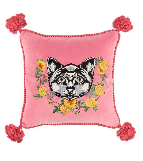 Embroidered Velvet Cushion - Gucci | mytheresa Ruffle Pillow Case, Velvet Accessories, Cat Applique, Antique Cushion, Ruffle Pillow, Cat Embroidery, Cat Cushion, Sac Lunch, Pink Animals