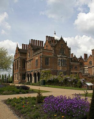 Elizabethan Architecture, Birmingham Architecture, Northfield Birmingham, Pink Sofas, Aston Hall, English Estates, Cottage Mansion, English Manor Houses, English Castles