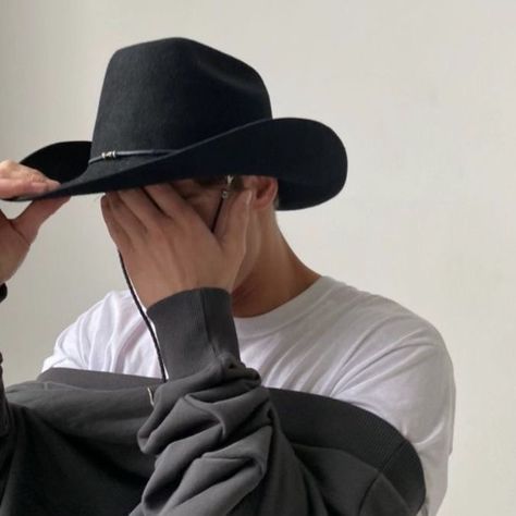 Inheritance Trilogy, Luke Brooks, The Inheritance Games, Cowboy Romance, Cowboy Aesthetic, Inheritance Games, Book Boyfriends, How To Pose, Book Characters