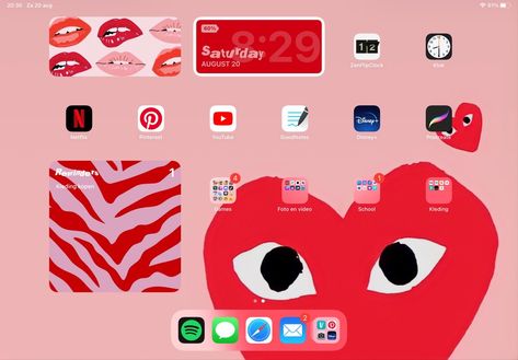 Ios 16 Home Screen Ideas For Ipad, Pink And Red Phone Layout, Tablet Home Screen Ideas, Ipad Screen Decals For Bloxburg, Pink Ipad Ideas, Ipad Ios Homescreen Ideas, Ipad Wallpaper Ideas Ios 15, Iphone Asethic Layout, Pink Ipad Homescreen Ideas