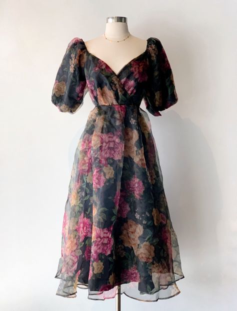 FINAL SALE Elegant midi dress in a floral black print organza. Fully lined. Hidden back zip. 100% polyester // Hand wash cold // Made in China Floral Dress Outfits, Simple Frock Design, Long Frock Designs, Floral Dress Design, Simple Frocks, Stylish Short Dresses, Desi Fashion Casual, Modest Dresses Casual, Fancy Dresses Long