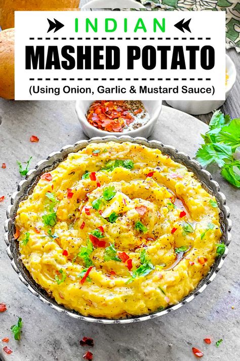 Indian Mashed Potatoes - Aloo Bharta (Mustard, Onion & Garlic) - Curried Mashed Potatoes Indian Mashed Potatoes, Curry Mashed Potatoes, Spicy Mashed Potatoes, Mashed Vegetable Recipes, Indian Christmas Food, Mashed Potato Dinner, Mash Potato Recipes, Potato Aloo, Indian Potatoes