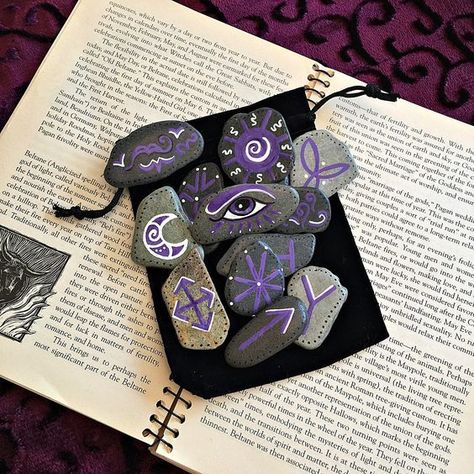 Witchcraft Diy, Wiccan Crafts, Pagan Crafts, Witch Diy, Witchy Crafts, Baby Witch, Witchy Decor, Witch Decor, Spells Witchcraft