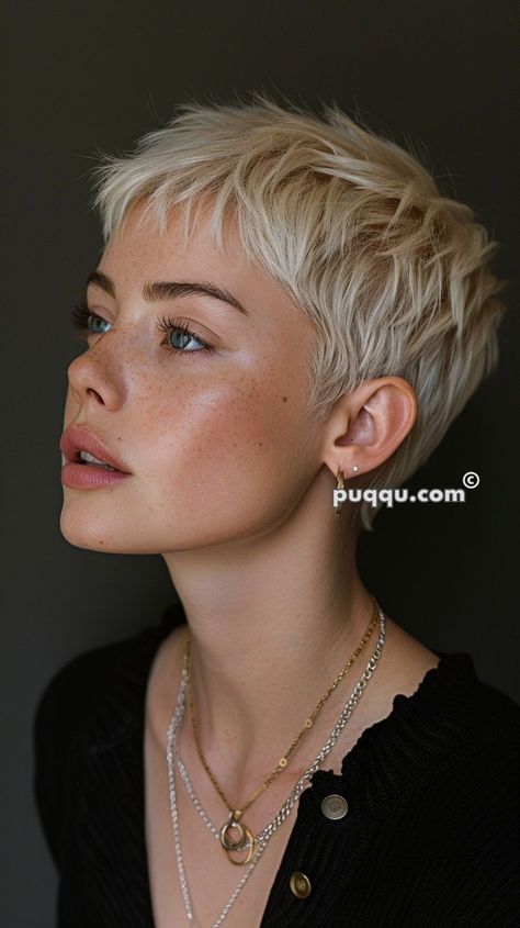 How to Get Stunning Platinum Blonde Hair at Home Pixie Cut Blonde Hair, Blonde Pixie Hairstyles, Blonde Hair At Home, Short Bleached Hair, Short Blonde Pixie, Platinum Blonde Hair Color, Crop Hair, Really Short Hair, Short Hair Pixie Cuts