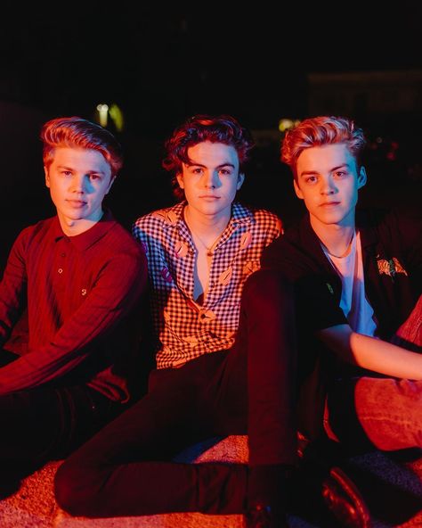 20s Men, Club Wallpaper, Reece Bibby, Blake Richardson, New Hope Club, Celebrity Lifestyle, Korean Aesthetic, A New Hope, New Hope