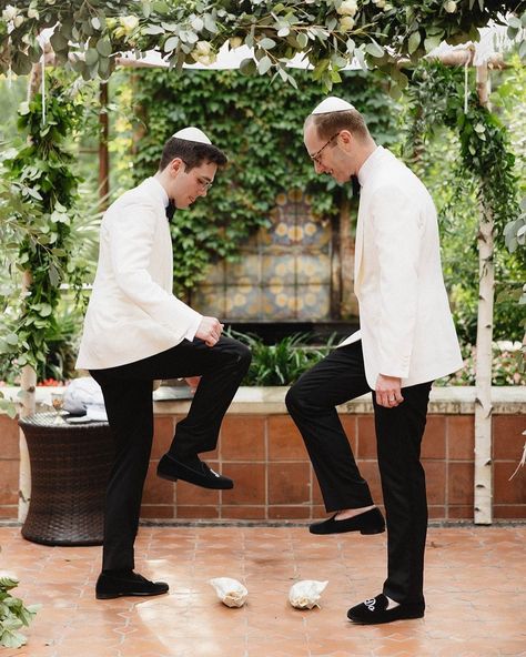 Damon and Jonathan's wedding at Hotel Emma was nothing short of magical. The heart-warming Jewish ceremony in the courtyard set the perfect tone for their special day. After the vows, and many of their Jewish traditions, we transformed the same beautiful space for a reception filled with love, laughter, and unforgettable moments. It was an honor to be part of such a heartfelt celebration. #RealWedding #JewishWedding #HotelEmma #LoveStory #WeddingReception #ForeverWeddingServices #texasweddin... Jewish Wedding Ideas, Dance Under The Stars, August Events, Hotel Emma, Family Style Table, San Antonio Photography, Two Grooms, Jewish Wedding Ceremony, Country Wedding Inspiration