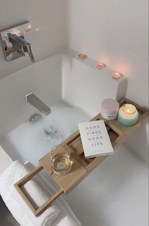 Bath Aesthetic, Healthy Girl, Healthy Lifestyle Inspiration, Bath Tub, Mind Body Soul, Night Routine, Bubble Bath, Bath Caddy, My New Room