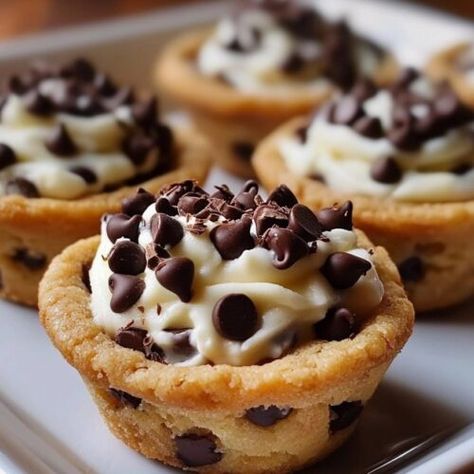 Cannoli Cookie Cups | Homemade Recipes Cannoli Bars Recipe, Cannoli Thumbprint Cookies, Chocolate Chip Cookie Cups Recipe, Canola Cookie Cup, Cannoli Chocolate Chip Cookie Cups, Canoli Bites Recipes, Sugar Cookie Pie Cups, Mini Canoli Cups Cannoli Dip, Canola Cookies