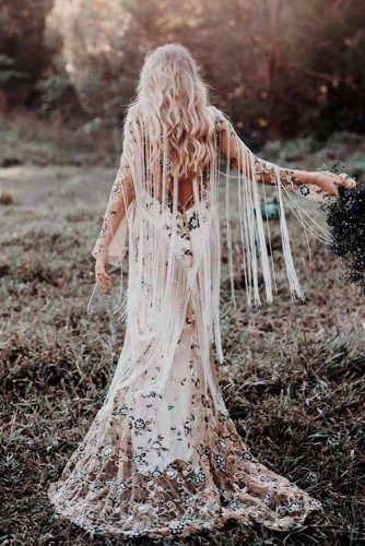 Boho Wedding Dress Options To Blow Everyone Away (Updated 2018) ★ See more: https://glaminati.com/boho-wedding-dress/ Boho Fringe Wedding Dress, Anna Campbell Wedding Dress, Rue De Seine Wedding Dress, Bohemian Bridal Shower, Wedding Dresses Hippie, Western Wedding Dresses, Bridal Shower Outfit, Hippie Wedding, Bohemian Bridal