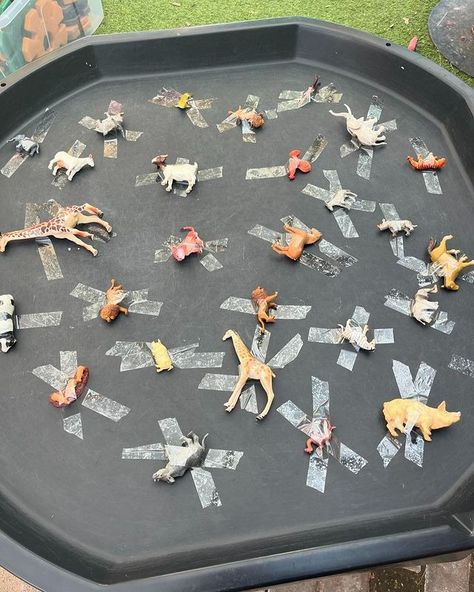 tuff tray ideas • Instagram Tuff Tray Chalk Pen Ideas, Natural Tuff Tray Ideas, Camping Tuff Tray Ideas, Infant Tuff Tray Ideas, Animal Tuff Tray Ideas Eyfs, Tough Tray Ideas Year 1, Sensory Tuff Tray Ideas Preschool, Thanksgiving Tuff Tray Ideas, Autumn Tuff Tray Ideas Toddlers