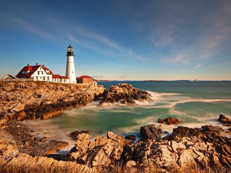 These are the 13 best road trips in USA, for any traveler Ogunquit Beach, Maine Beaches, Mystic River, New England Road Trip, Aesthetic Places, Fall Road Trip, Mount Desert Island, Maine Coast, Summer Destinations