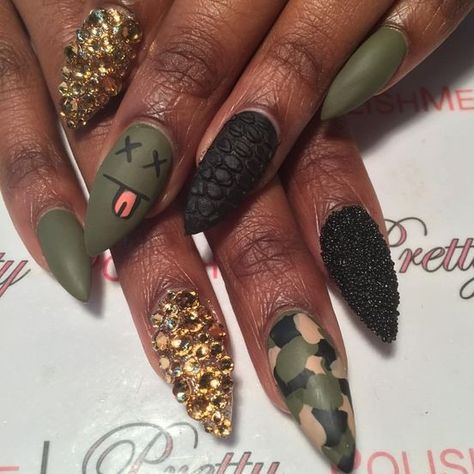 Military Nails, Camo Nail Designs, Army Nails, Camouflage Nails, Camo Nails, Green Nail Designs, Happy Nails, Nice Nails, Latest Nail Art