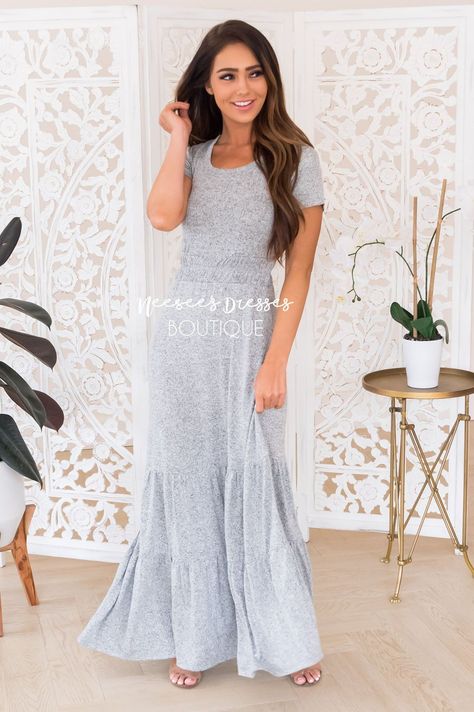 Neesees Dresses, Modest Maxi Dress, Modest Maxi, Girls Dresses Sewing, Moms Fashion, Dresses Ladies, Modest Style, Modest Dresses Casual, Modest Wear