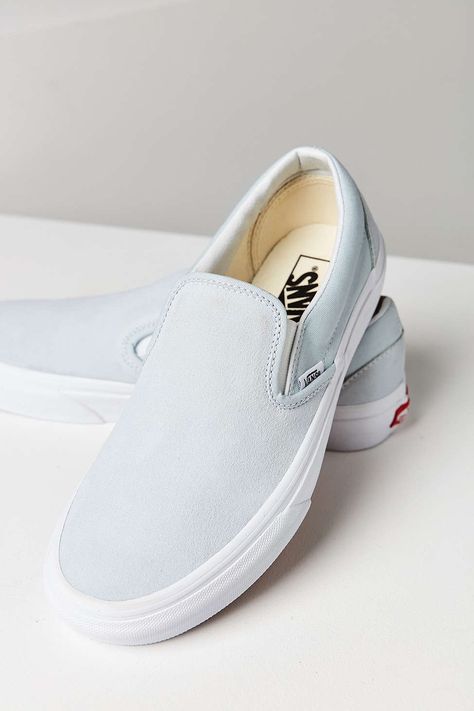 Best Shoes, Vans Slip On, White Slip, Vans Sneakers, Best Sneakers, Casual Shoes Women, Vans Classic Slip On Sneaker, Slip On Sneakers, Vans Shoes