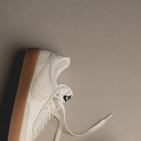 Asphaltgold GmbH on Instagram: "A new colorway of the 1979 silhouette is out now - with mixed materials like soft suede and smooth leather.⁣ ⁣ Nike Wmns Killshot 2⁣ EU 36 – 47.5 / 95€⁣⁣ ⁣⁣ Link in bio.⁣⁣ #asphaltgold #nike #nikekillshot @nike" Nike Kill Shot 2, Soft Suede, Instagram A, Sneaker Head, Smooth Leather, Link In Bio, Nike, Sneakers, Leather