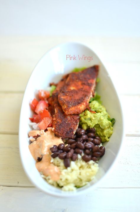 Tilapia Seasoning, Mexican Bowl, Blackened Tilapia, Pink Wings, Rice Bowls Recipes, Tilapia Recipes, Fast Recipes, Healthy Menu, Veggie Bowl