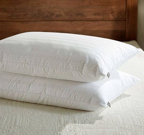 Pillows For Sleeping, Goose Down Pillows, Side Sleeper Pillow, Egyptian Cotton Bedding, King Size Pillows, Goose Feather, Side Sleeper, Feather Pillows, Goose Feathers