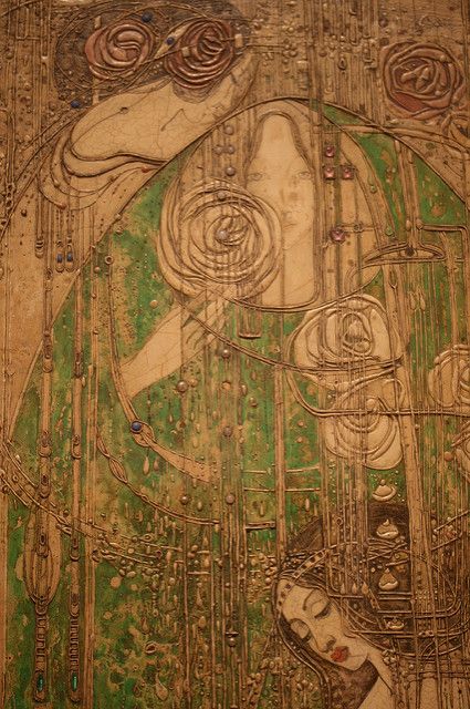 margaret macdonald at the kelvingrove museum | by Shioneh Charles Mackintosh, Mackintosh Design, Design Art Nouveau, Willow Wood, Charles Rennie Mackintosh, Rennie Mackintosh, Glasgow School Of Art, Art Nouveau Design, Arts And Crafts Movement