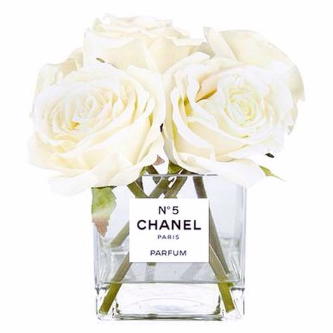 Chanel Vase, Perfume bottle vase www.luxelots.com Luxury Flower Arrangement, Fake Flowers Decor, Chanel Perfume Bottle, Roses Luxury, Chanel Flower, Square Vase, Mason Jar Candles, Cream Flowers, Cream Roses