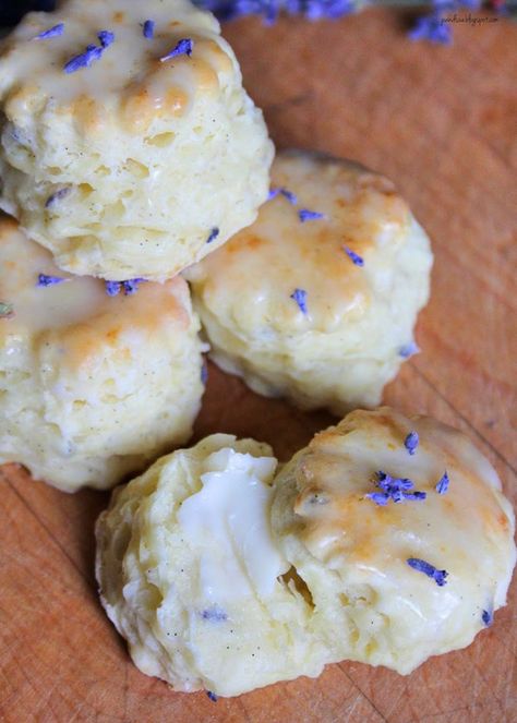 Lavender Scones, Lemon Shortbread Cookies, Scone Recipes, Gluten Free Scones, Scones Ingredients, Vegan And Gluten Free, Crumpets, Recipe Board, Scone Recipe