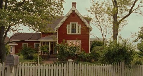 Wes Anderson Aesthetic, Funny Banner, Film Shots, Wes Anderson Movies, Wes Anderson Films, Ugly Cat, 2012 Movie, Moonrise Kingdom, Comedy Drama