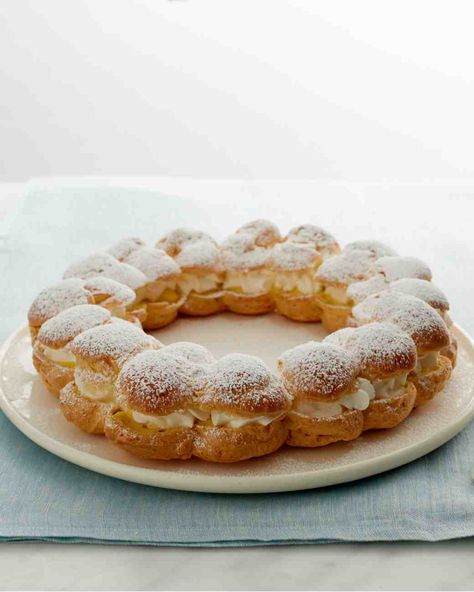 Paris-Brest martha bakes. This would be amazing with maybe an orange liqueur or rum even! Baking Techniques, Crescent Recipes, Cream Puff Recipe, Martha Stewart Recipes, Paris Brest, French Desserts, Classic Desserts, Cream Puffs, Cannoli