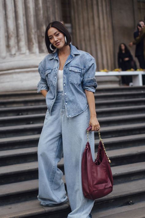 Looks Jeans, Fashion Trend Forecast, Style Casual Chic, London Fashion Week Street Style, Outfit Jeans, London Street Style, Street Style Trends, Denim Trends, Spring Fashion Trends