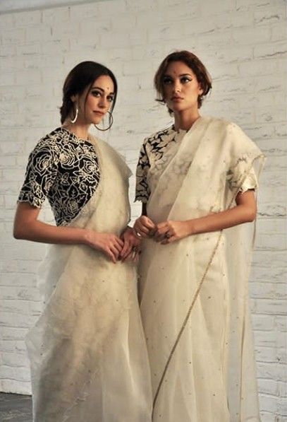 Indian Sari Dress, Saree Poses, Sari Dress, Chanderi Silk Saree, Indian Saree Blouse, Indian Saree Blouses Designs, White Saree, Indian Fashion Saree, Saree Designs Party Wear