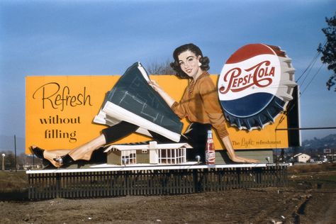 Old school Pepsi-Cola billboard. Vintage Billboard, Pepsi Vintage, Pepsi Ad, Billboard Advertising, Billboard Signs, Billboard Design, Red Border, Pepsi Cola, Old Signs