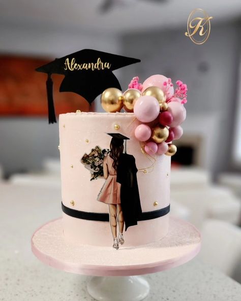 Graduation Cake Decorating Ideas, Grad Cakes For Girls High Schools, Graduation Cakes Design, Senior Party Decorations, Graduation Cake Designs High Schools, Prom Cakes Ideas, Girl Graduation Cake, College Graduation Cake Ideas, Grad Cake Ideas