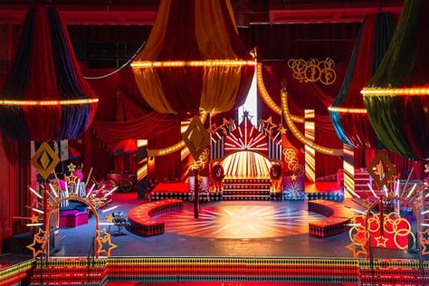 Greatest Showman Set Design, The Greatest Showman Decorations, The Greatest Showman Party Decorations, Circus Party Decor, Carnival Themed Corporate Event, Circus Gala, Circus Games, Circus Theme Corporate Event, Circus Themed Party