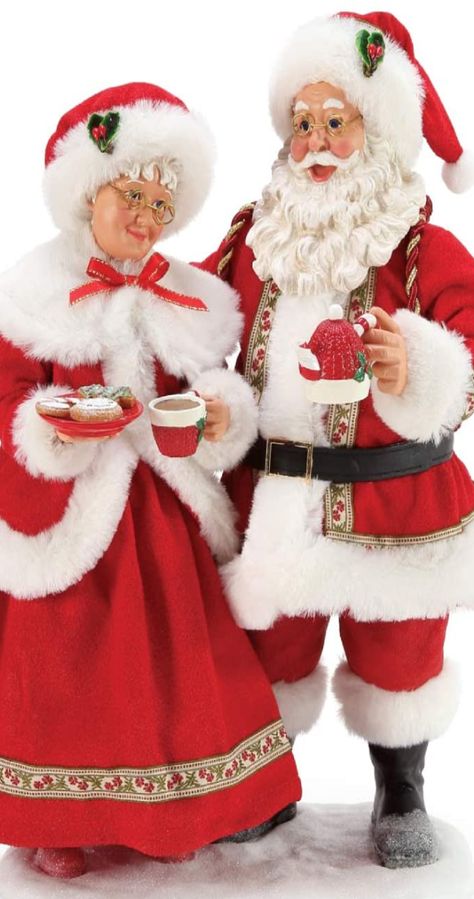 How To Make Santa Claus Doll, Santa Claus Pictures, Santa Claus Doll, Santa Doll, Santa Figurines, Animated Christmas, Merry Christmas To All, Christmas Wonderland, Christmas Dolls