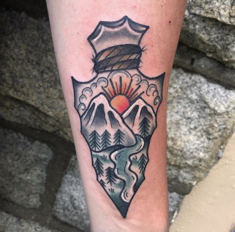 Arrowhead Tattoo Traditional, Small Arrowhead Tattoo, Mountains Traditional Tattoo, Native American Arrowhead Tattoo, Traditional Arrowhead Tattoo, Indian Arrowhead Tattoo, Arrow Head Tattoo, Arrow Head Tattoos, Arrowhead Tattoo