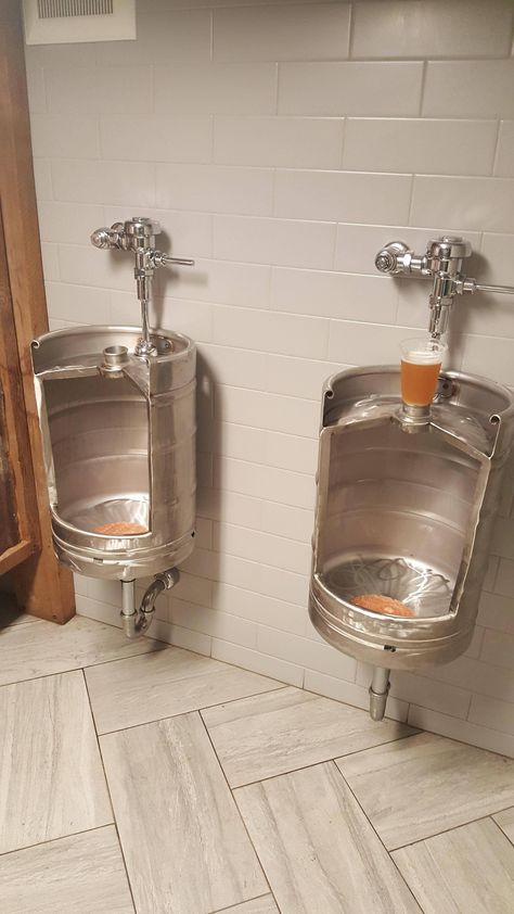 This local brewery's urinals are kegs. Tap Room Brewery Design, Brewery Bathroom, Brewery Furniture, Outdoor Urinal, Mechanic Shop Decor, Wine Shop Interior, Brewery Design, Restroom Design, Car Part Furniture